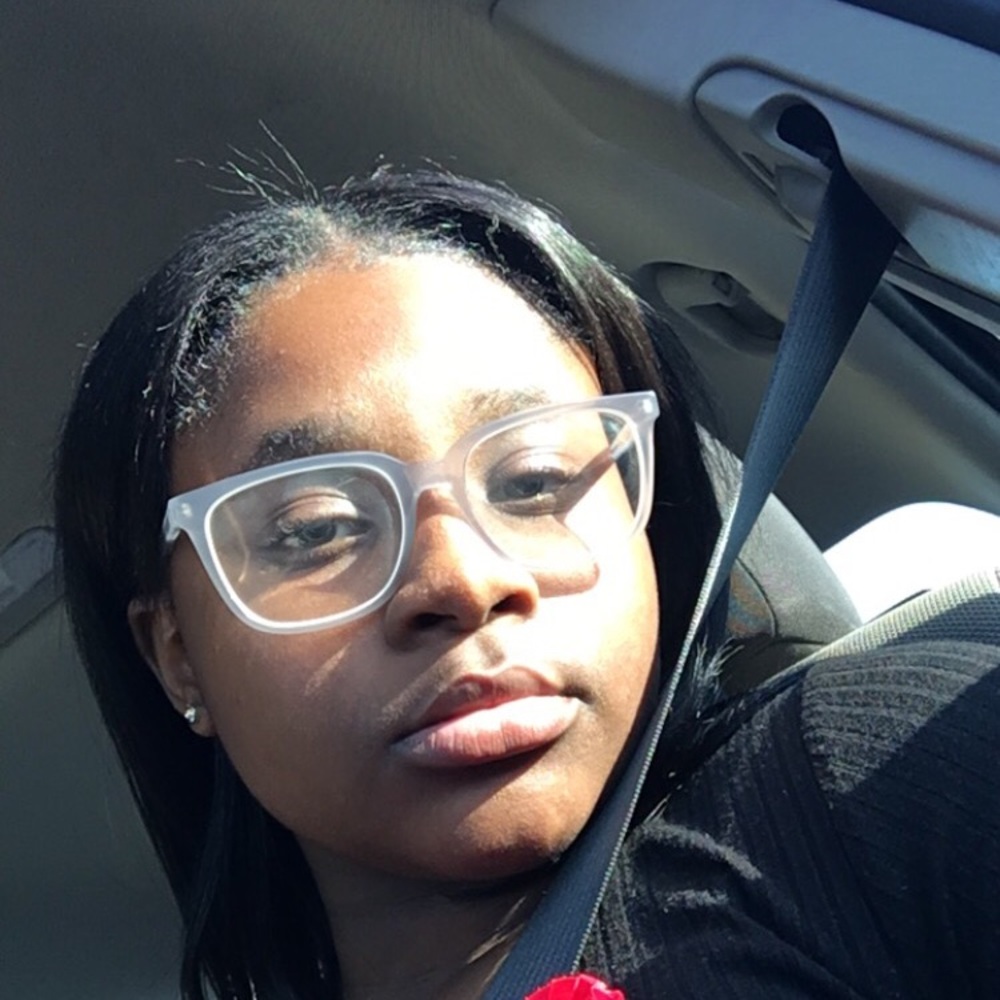 Meet your Posher, Cami